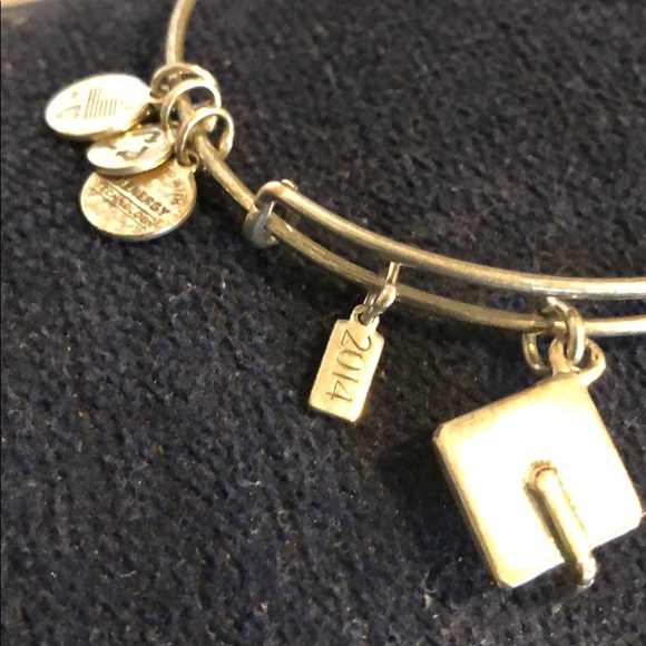 Alex and Ani 2014 Graduation Celebration Bracelet - Picture 2 of 2